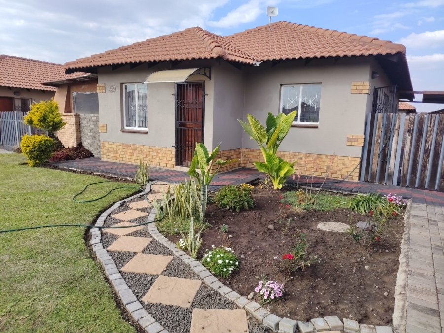 3 Bedroom Property for Sale in Waterkloof North West